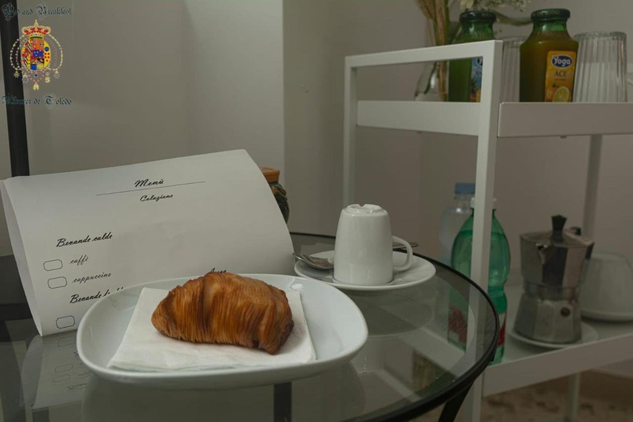 Alvarez De Toledo Bed and Breakfast Napels Buitenkant foto